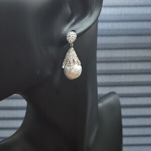 13mm Feshwater Pearl And Topaz Earrings